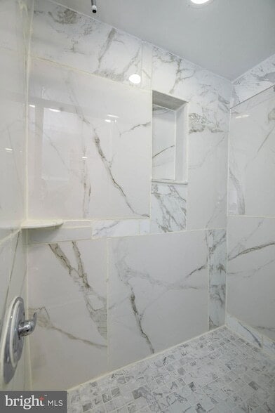 Building Photo - 2612 Olyphant Ave