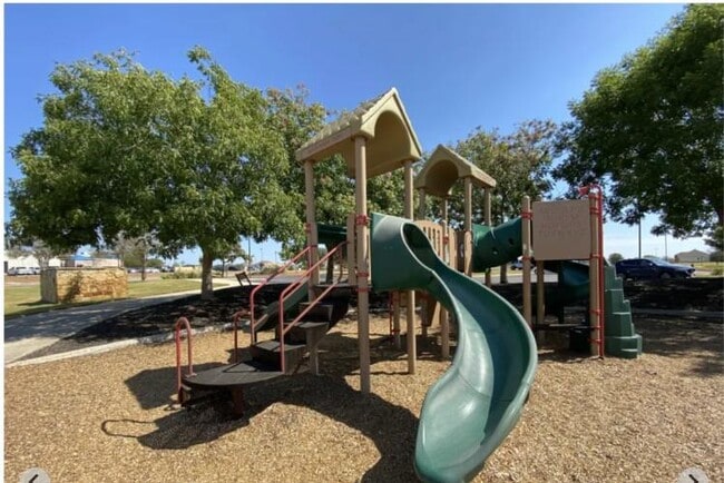 Building Photo - 3309 Falconers Way