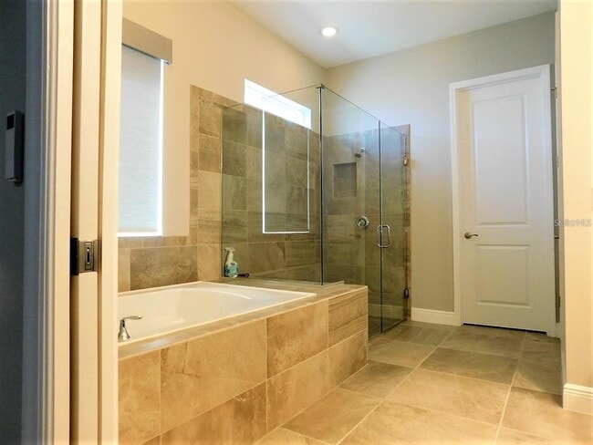 Building Photo - 15532 Sweet Orange Ave