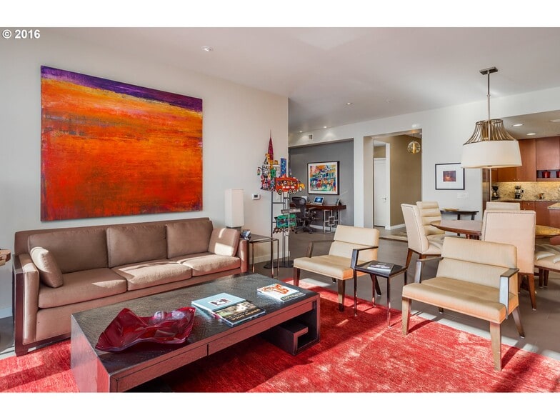 Building Photo - 1025 NW Couch St