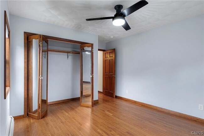 Building Photo - 7537 Rickmeyer Rd