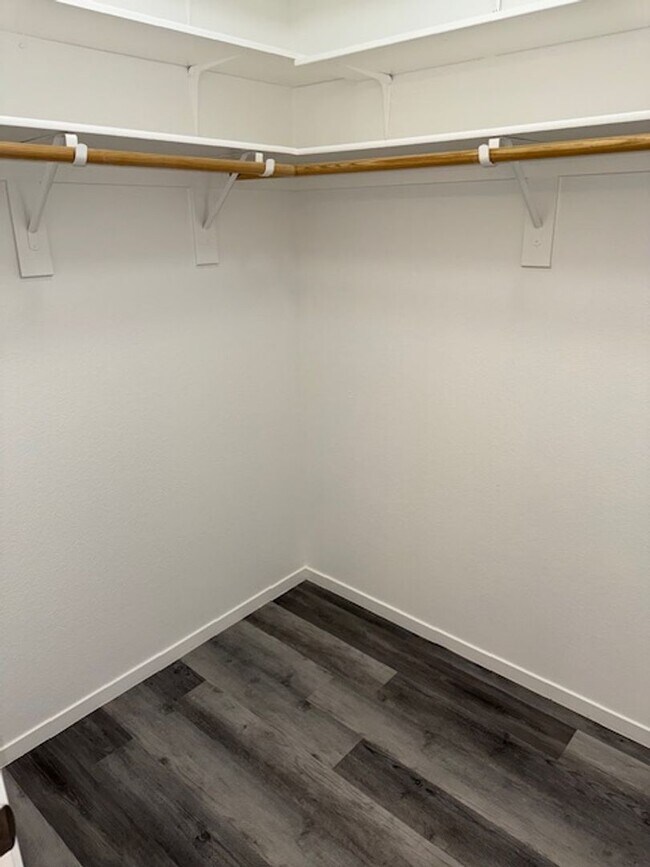 Building Photo - 2-STORY HOME FOR RENT IN HENDERSON