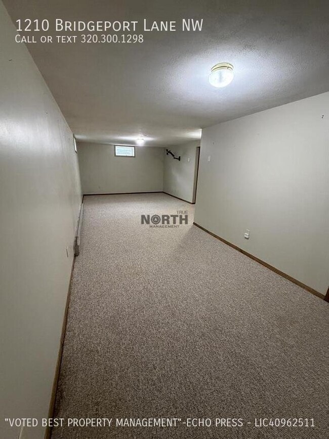 Building Photo - 1210 Bridgeport Ln NW