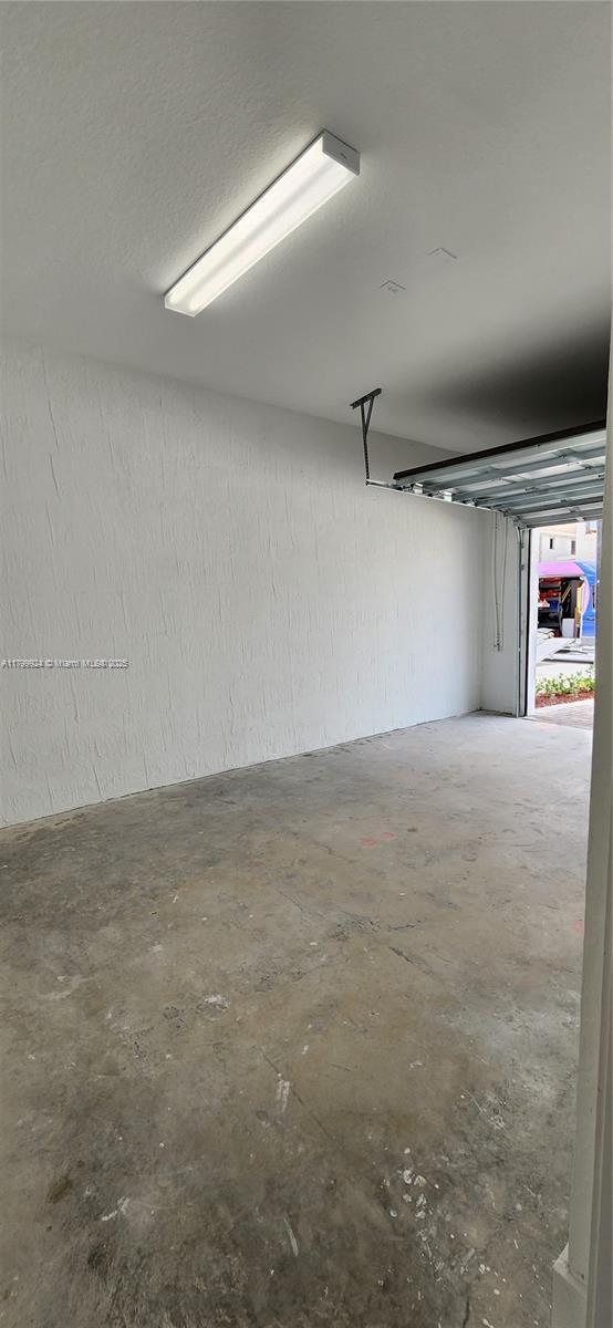Building Photo - 15720 SW 136 Way