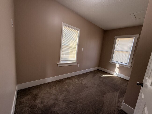 Building Photo - 3908 N 55th St