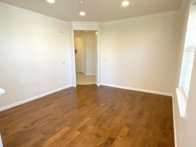 Building Photo - Gorgeous Corner Condo at The Terraces in Dublin Ranch Village!!