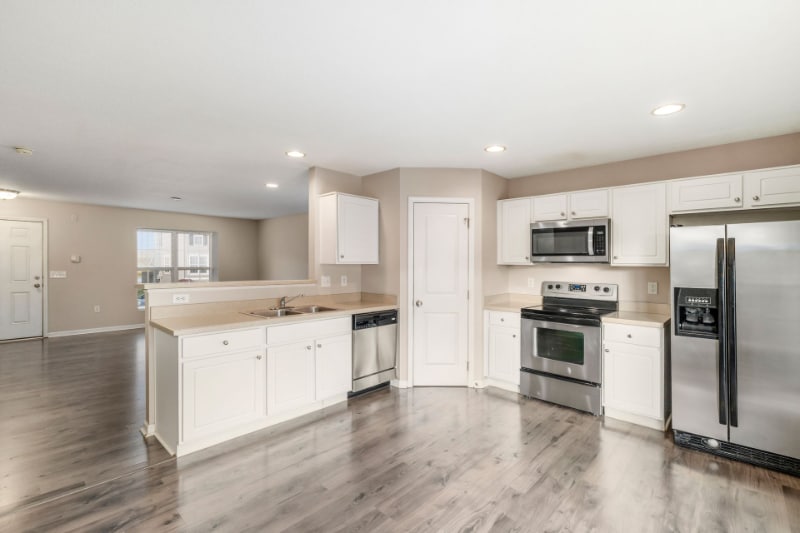 Building Photo - 6551 Crab Apple Dr