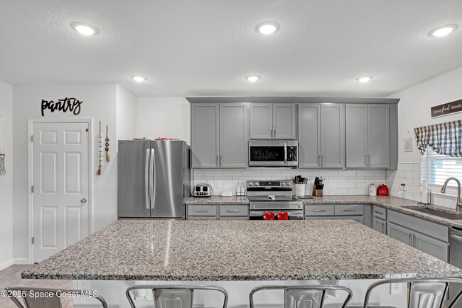 Building Photo - 2175 Kylar Dr NW