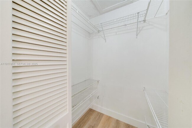 Building Photo - 14847 SW 104th St