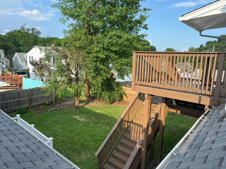 View of Back Yard - 309 W Holly Oak Rd