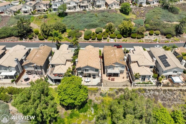 Building Photo - 2385 Country View Glen
