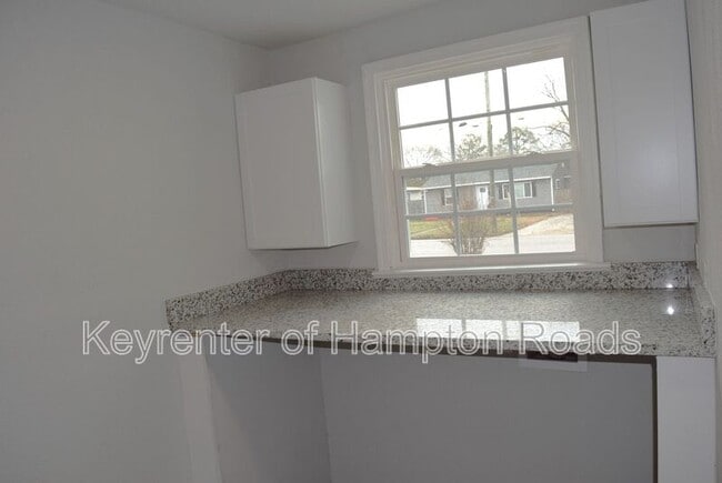 Building Photo - 200 Dwight Dr