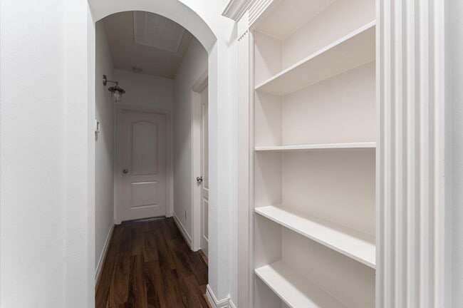 Building Photo - 361 W Tupelo Green Cir