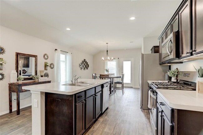 Building Photo - 2426 Hartsel Frst Trl