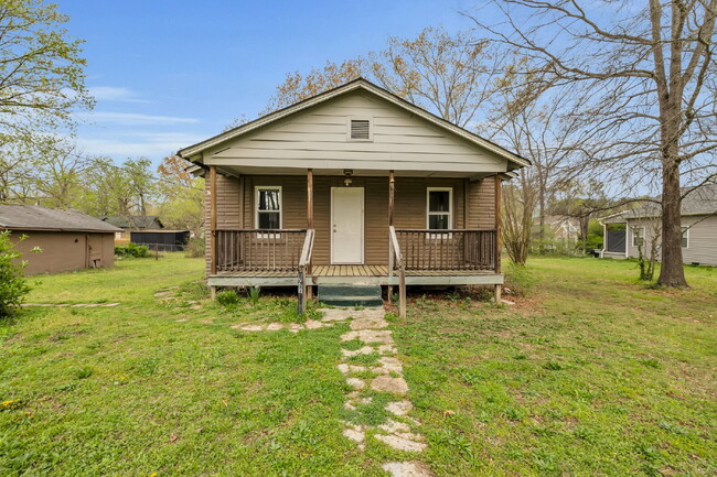 Building Photo - Cozy 2-Bed Home in East Brainerd – Quiet S...