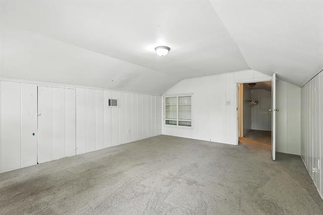 Building Photo - 5318 Vanderbilt Ave