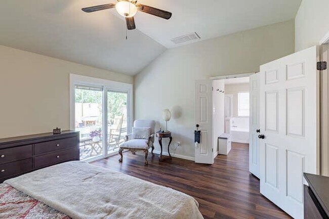 Building Photo - 213 Chandler Crossing Trail