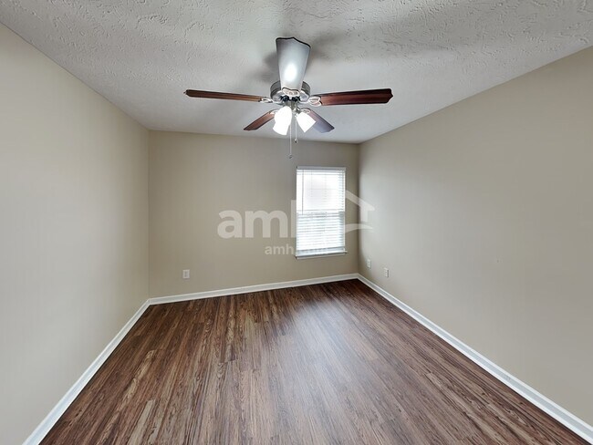 Building Photo - 2008 Red Jacket Ter