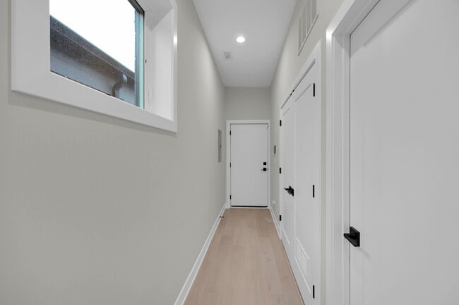 Building Photo - 4629 S Michigan Ave