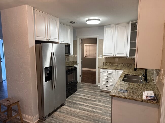 Building Photo - 5393 16th Ave N