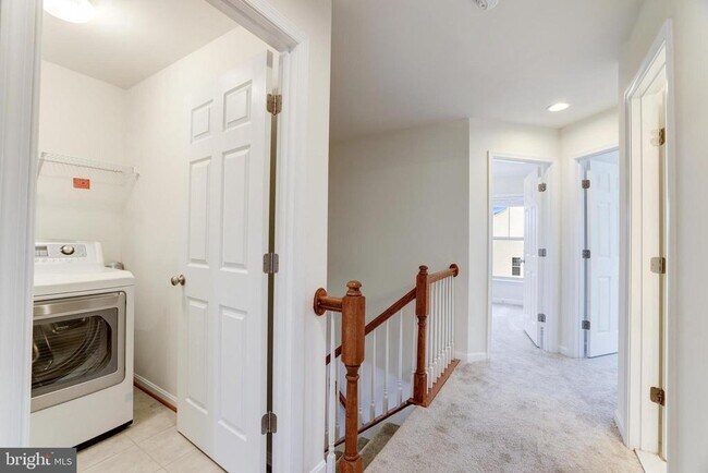 Building Photo - 42639 Chisholm Dr