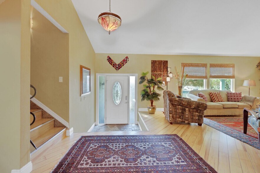 Building Photo - 5844 Buhl Ct