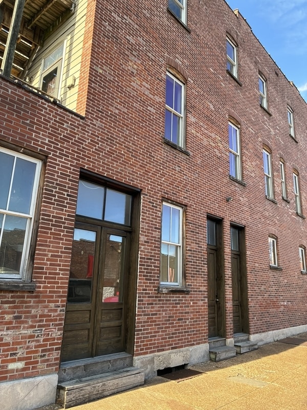 Building Photo - 2900D Cherokee St.