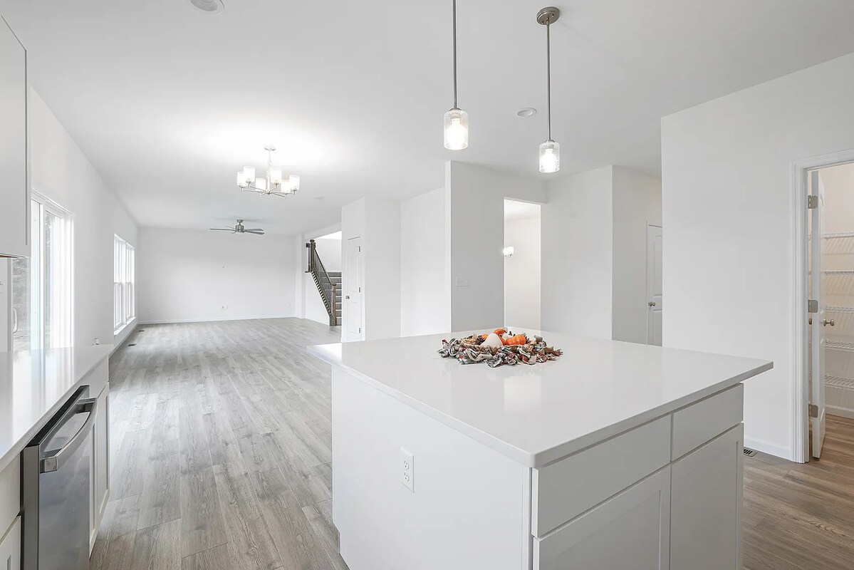 Building Photo - 18406 Boone Rdg Mnr Dr