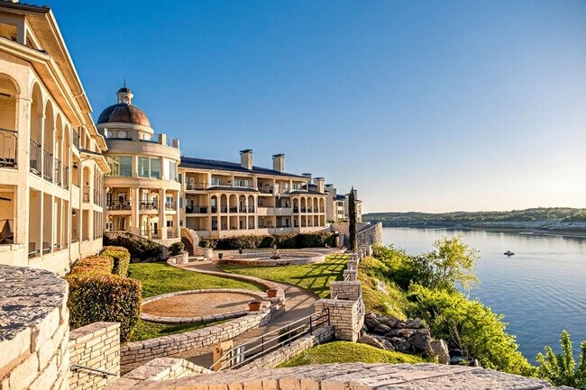 Building Photo - 3404 American Dr