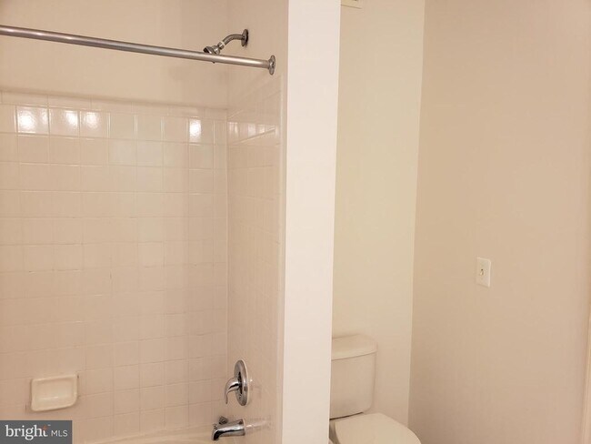 Building Photo - 9426 Silver Meteor Ct