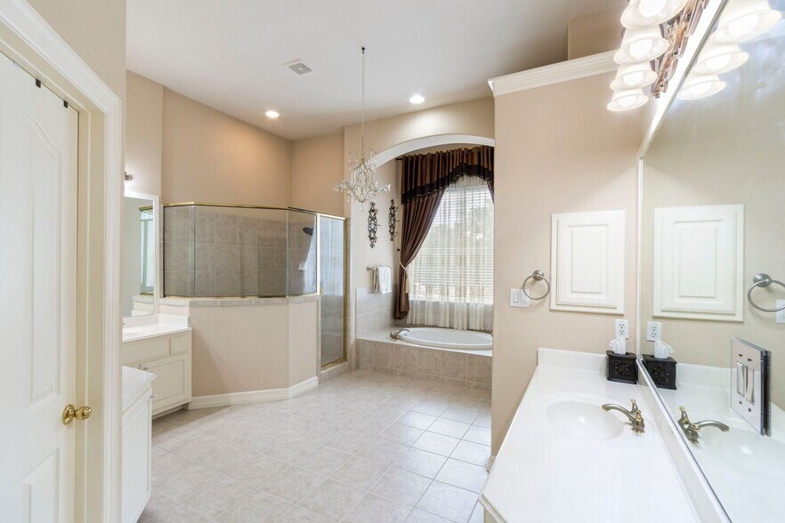 Building Photo - 15 Sarazen Loop N