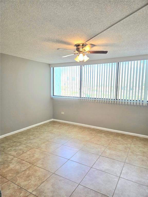 Building Photo - 500 Treasure Island Causeway