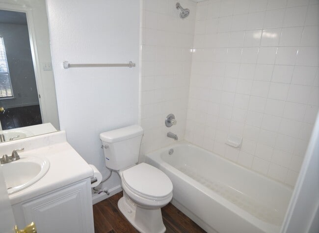 Building Photo - 5709-5711 Shadydell Drive