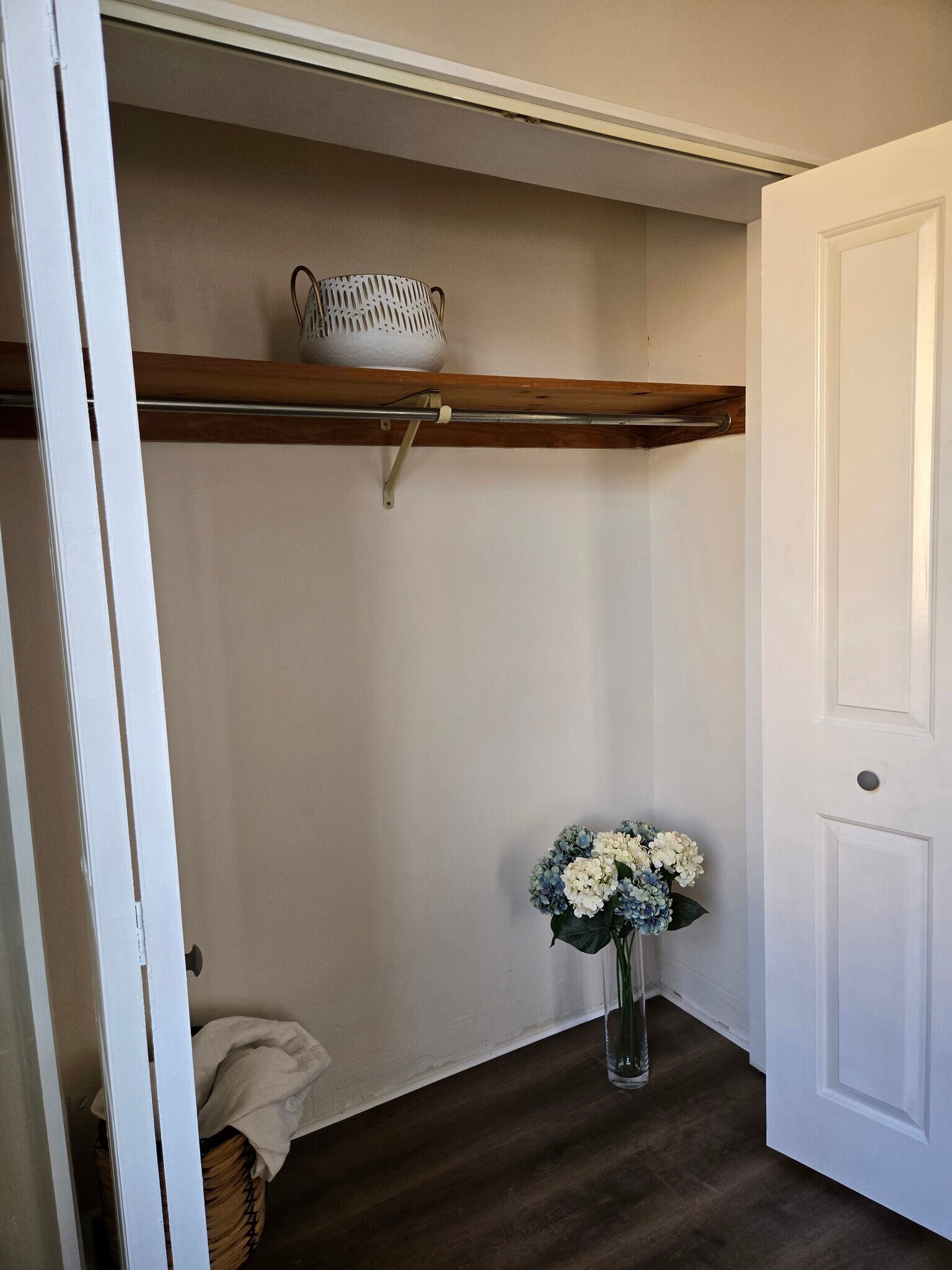 Building Photo - 100 Melvin Ave