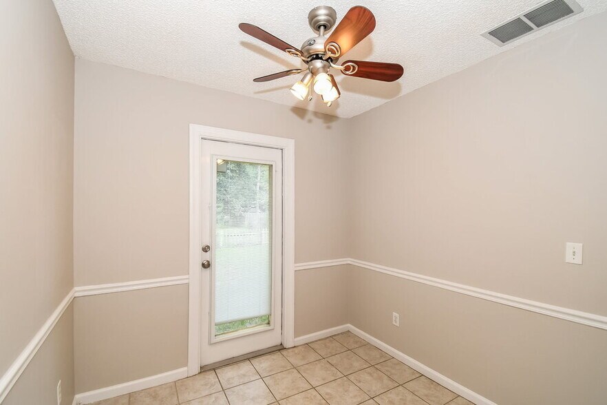 Building Photo - 2847 Cold Creek Blvd