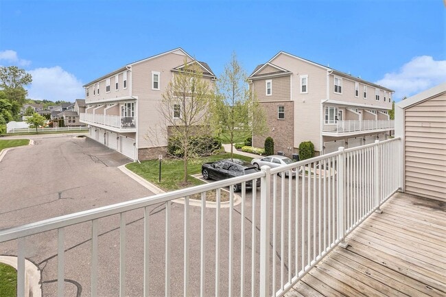 Building Photo - 478 N Wixom Rd
