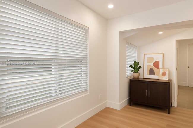 Building Photo - 2806 Taylor St