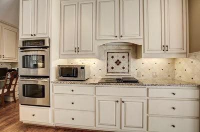 Building Photo - 9485 Nesbit Lakes Dr