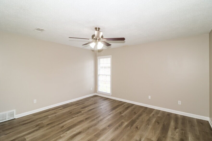 Building Photo - 4520 S Germantown Rd