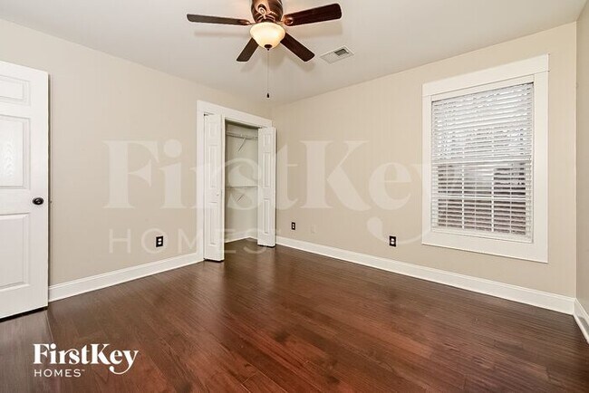 Building Photo - 1209 Ilex Ct