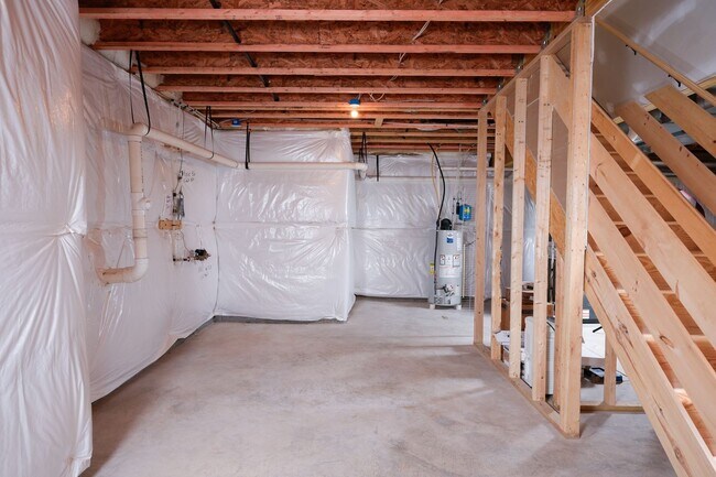 Building Photo - 245 Hollyhock Dr