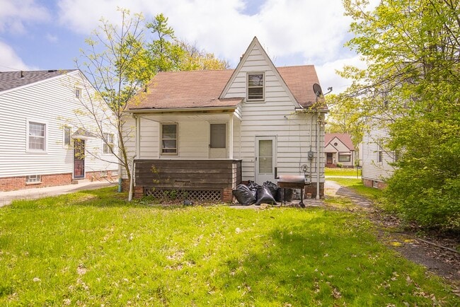 Building Photo - Convenient Showings — No Appointment Needed!