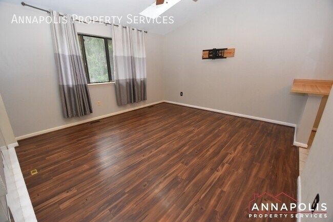 Building Photo - 130 Dennis Rd