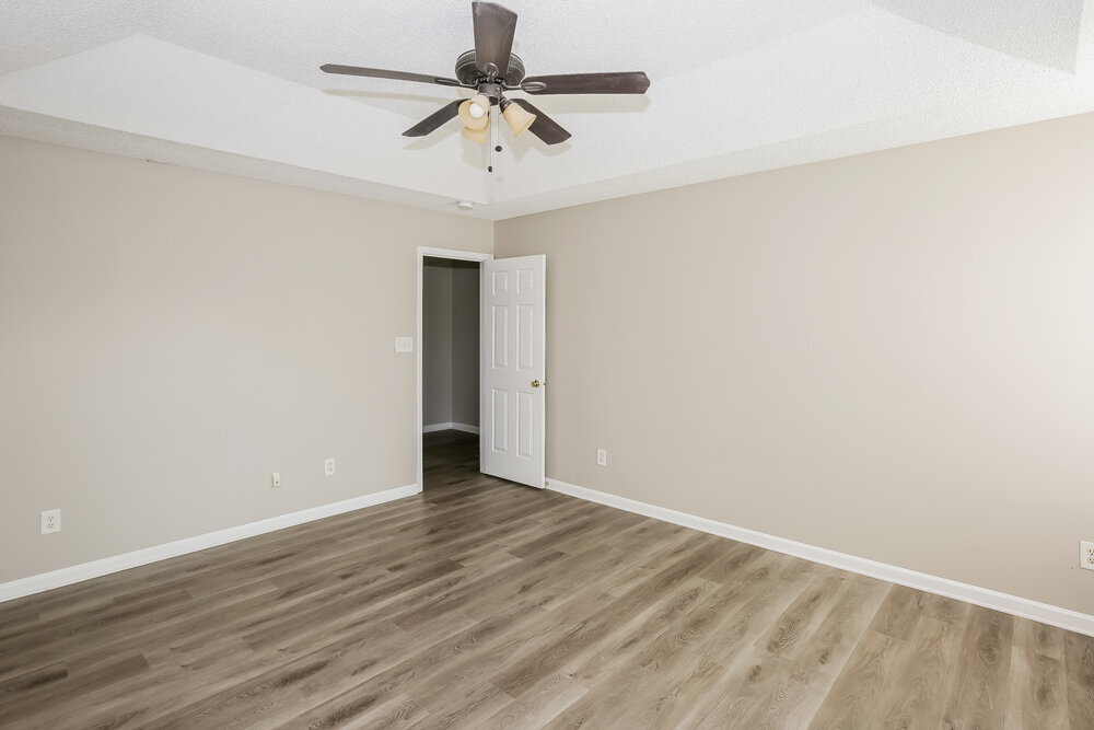 Building Photo - 10324 Wakerobin Ln