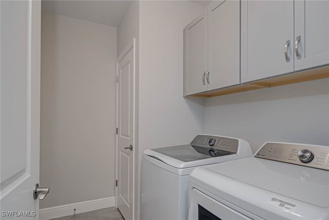Building Photo - 2640 Seychelles Cir