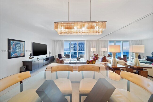 Building Photo - 2301 Collins Ave