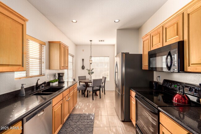 Building Photo - 6425 S Kimberlee Way