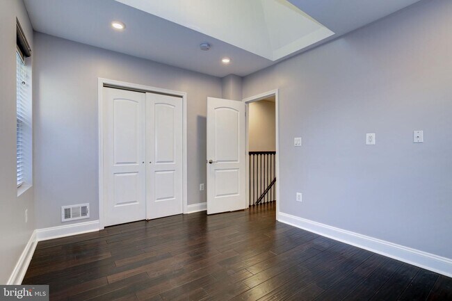 Building Photo - 4209 JENIFER St NW