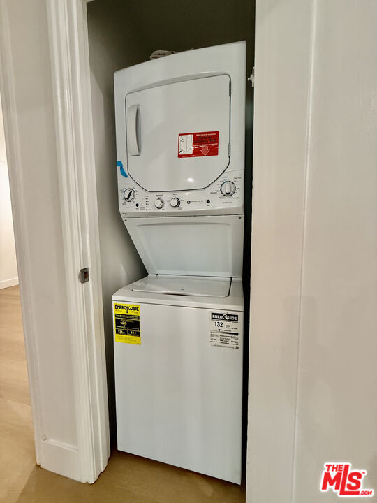 Building Photo - 1221 West Blvd