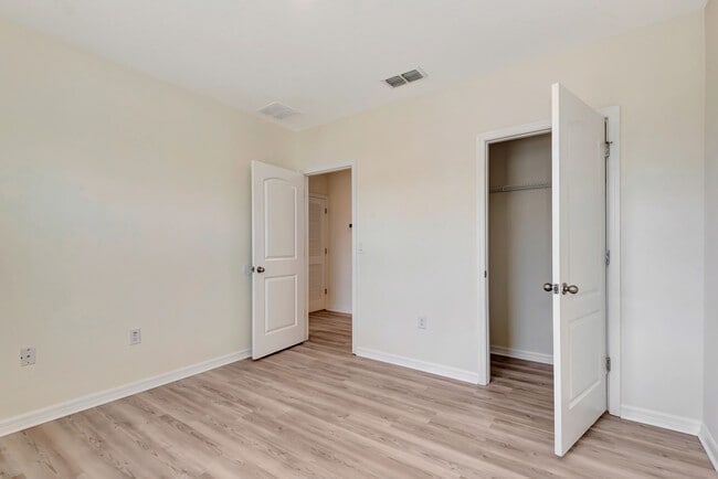 Building Photo - 1624 Primo Ct